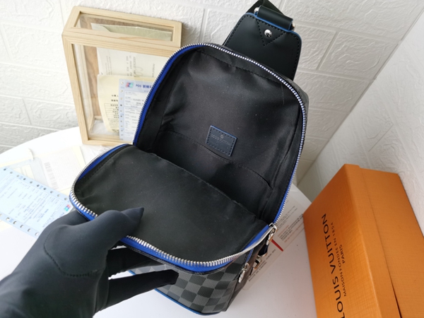 ルイヴィトンバッグ角部分ディテール